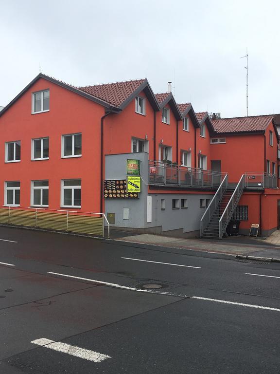 Bambus Zahrada Aparthotel Praga Esterno foto