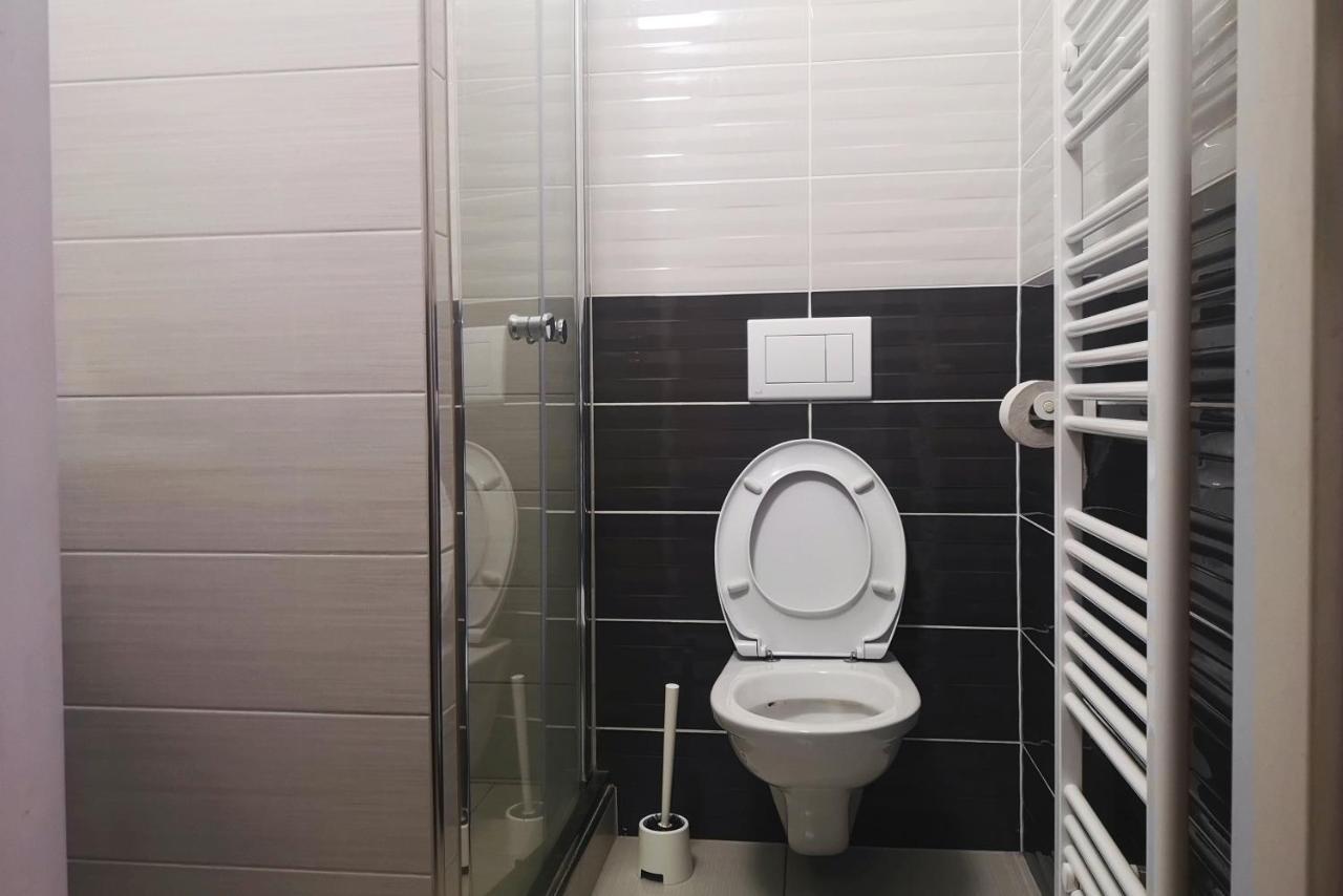Bambus Zahrada Aparthotel Praga Esterno foto