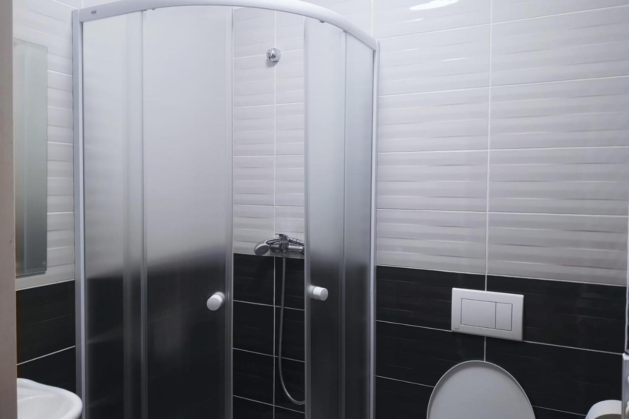 Bambus Zahrada Aparthotel Praga Esterno foto