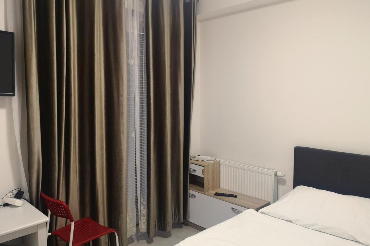 Bambus Zahrada Aparthotel Praga Esterno foto